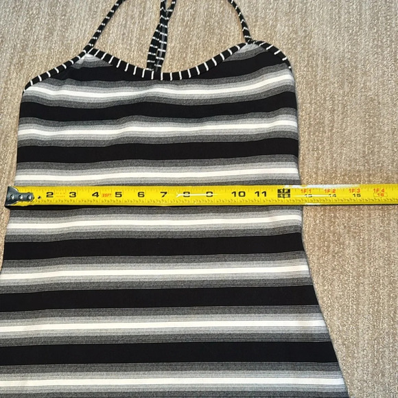 Lululemon Black White Power Y Tank Top Women's Size 6 - Picture 4 of 12